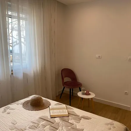 Apartments Xenia Pakostane *