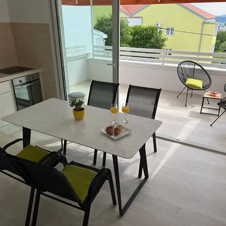 Apartments Xenia Pakostane Lägenhet *