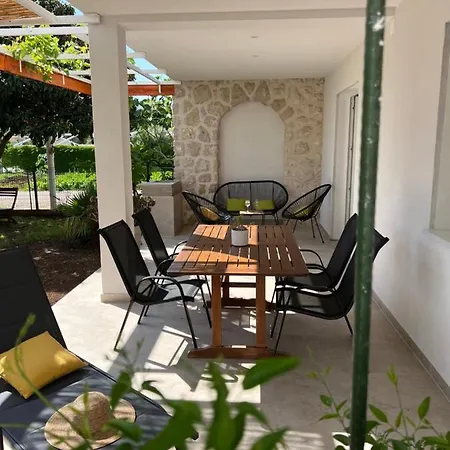 Lägenhet Apartments Xenia Pakostane Pakoštane