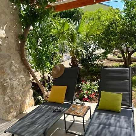 Apartments Xenia Pakostane Pakoštane