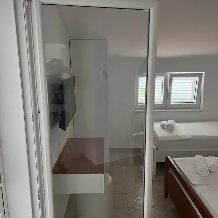 Xenia Apartmán *