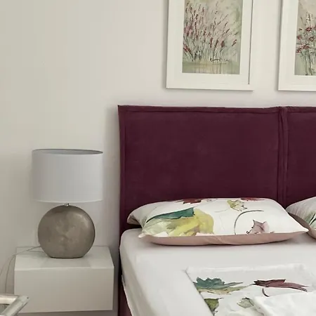 Apartments Xenia Pakostane Пакоштане