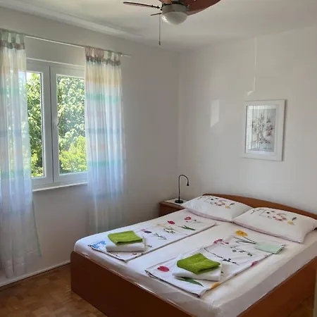 Apartments Xenia Pakostane * Pakoštane