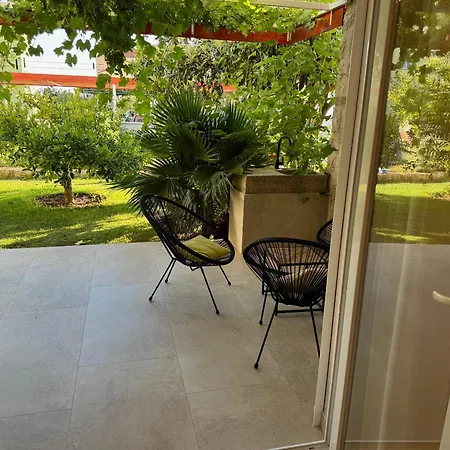 Apartments Xenia Pakostane Пакоштане