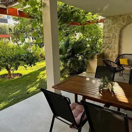 Apartments Xenia Pakostane * Pakoštane