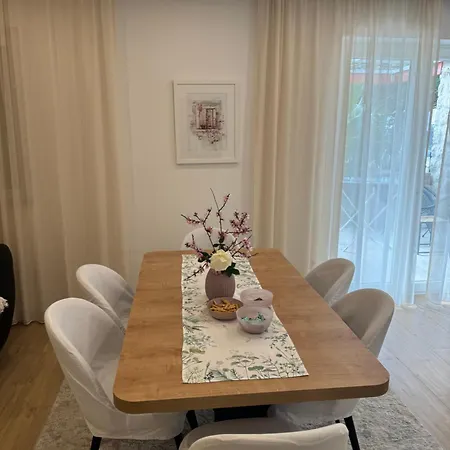 Apartments Xenia Pakostane Пакоштане