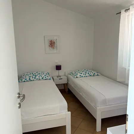 Lägenhet Apartments Xenia Pakostane Pakoštane