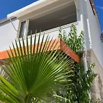Xenia * Pakoštane