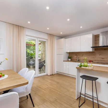 Apartment Xenia Pakoštane