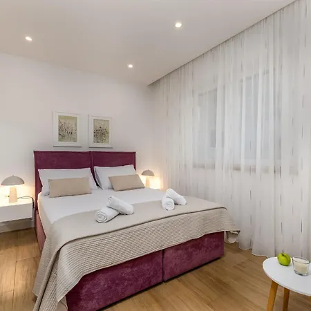 Apartment Xenia